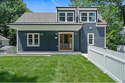 21 Lakecrest Path, Weymouth, MA 02189 - Photo 1