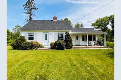 294 Potwine Ln, Amherst, MA 01002 - Photo 1