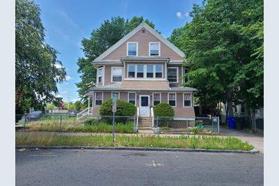 208 Westford Ave, Springfield, MA 01108 - Photo 1