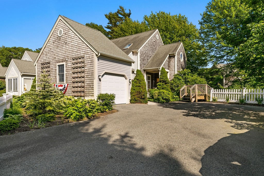 11 Gold Leaf Ln 11, Mashpee, MA 02649 MLS 73128887 Coldwell Banker
