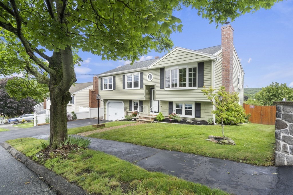 12 Murdock Dr, Peabody, MA 01960 MLS 73130632 Coldwell Banker