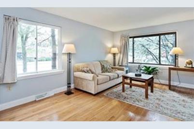 2 Chester St. #2B, Cambridge, MA 02140 - Photo 1