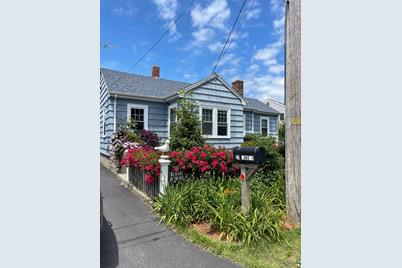 27 Munsey Ave, Swansea, MA 02777 - Photo 1