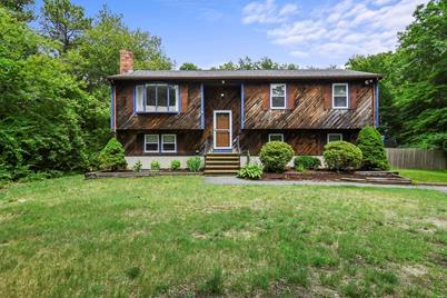 54 Cromesett Rd, Wareham, MA 02571 - Photo 1