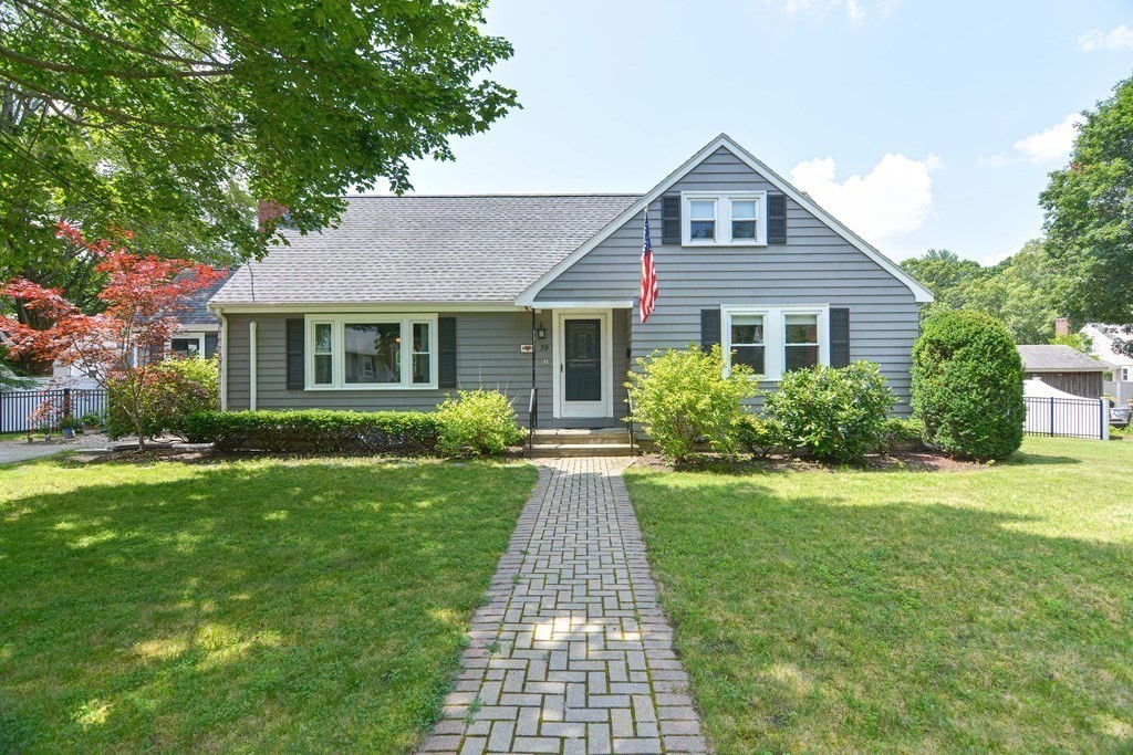 39 Edward Ave, Lynnfield, MA 01940 MLS 73134012 Coldwell Banker