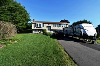 22 Rocco Dr, Blackstone, MA 01504 - Photo 1
