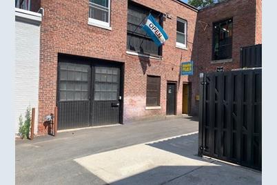 11 Dodge St Ct, Salem, MA 01970 - Photo 1