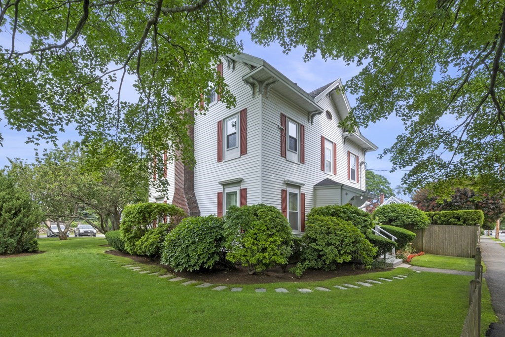 20 Ocean Ave 4, Marblehead, MA 01945 MLS 73137237 Coldwell Banker