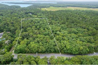 8 Meshacket Wood Road, Edgartown, MA 02539 - Photo 1