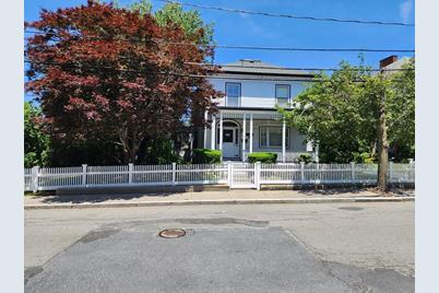 46 Chestnut St, Waltham, MA 02453 - Photo 1