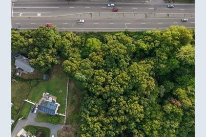 980 Newport Avenue, Attleboro, MA 02703 - Photo 1