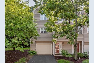 21 Thayer Pond Dr. #5, Oxford, MA 01537 - Photo 1