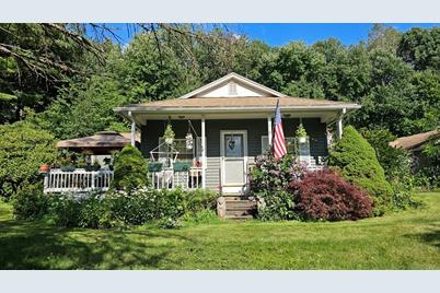 118 Moulton Hill Rd, Monson, MA 01057 - Photo 1