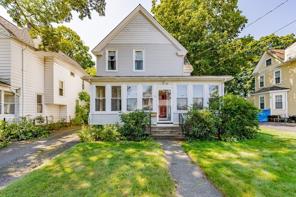 32 Glen St, Holyoke, MA 01040 MLS 73144398 Coldwell Banker