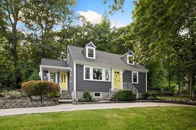 755 Walnut St, Lynnfield, MA 01940 - Photo 1