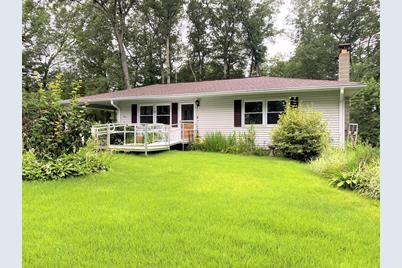 75 Laurel Street, Greenfield, MA 01301 - Photo 1