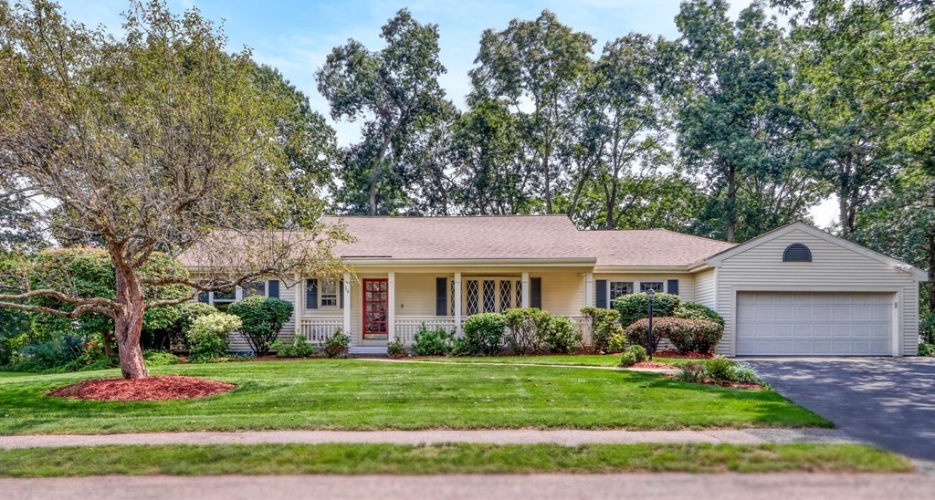 26 Barberry Ln, Norwood, MA 02062 MLS 73151114 Coldwell Banker