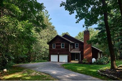 6 Madison Ave, Southampton, MA 01073 - Photo 1