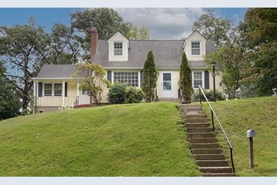 28 Main St, Shrewsbury, MA 01545 - Photo 1