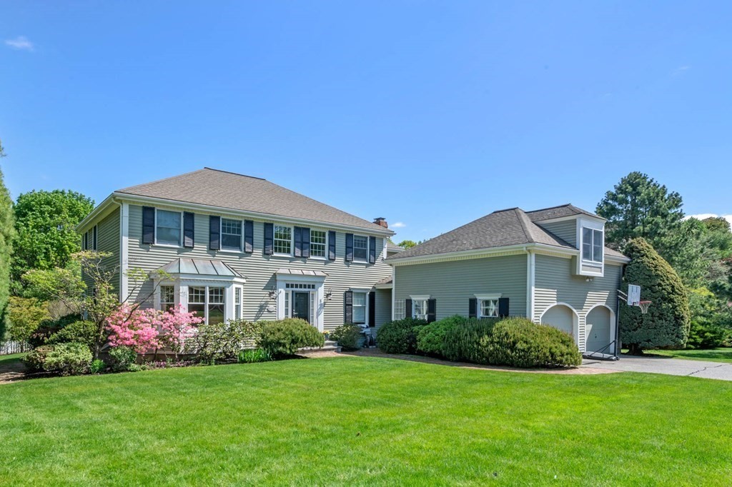 8 Riverside Dr, Marblehead, MA 01945 MLS 73155241 Coldwell Banker