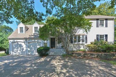 35 Pound St, Medfield, MA 02052 - Photo 1