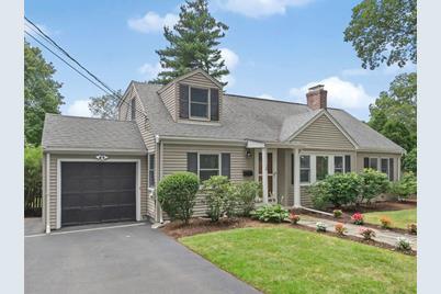30 Colonial Avenue, Waltham, MA 02453 - Photo 1