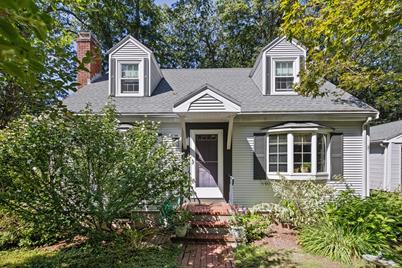 6 Gerry Lane, Wakefield, MA 01880 - Photo 1