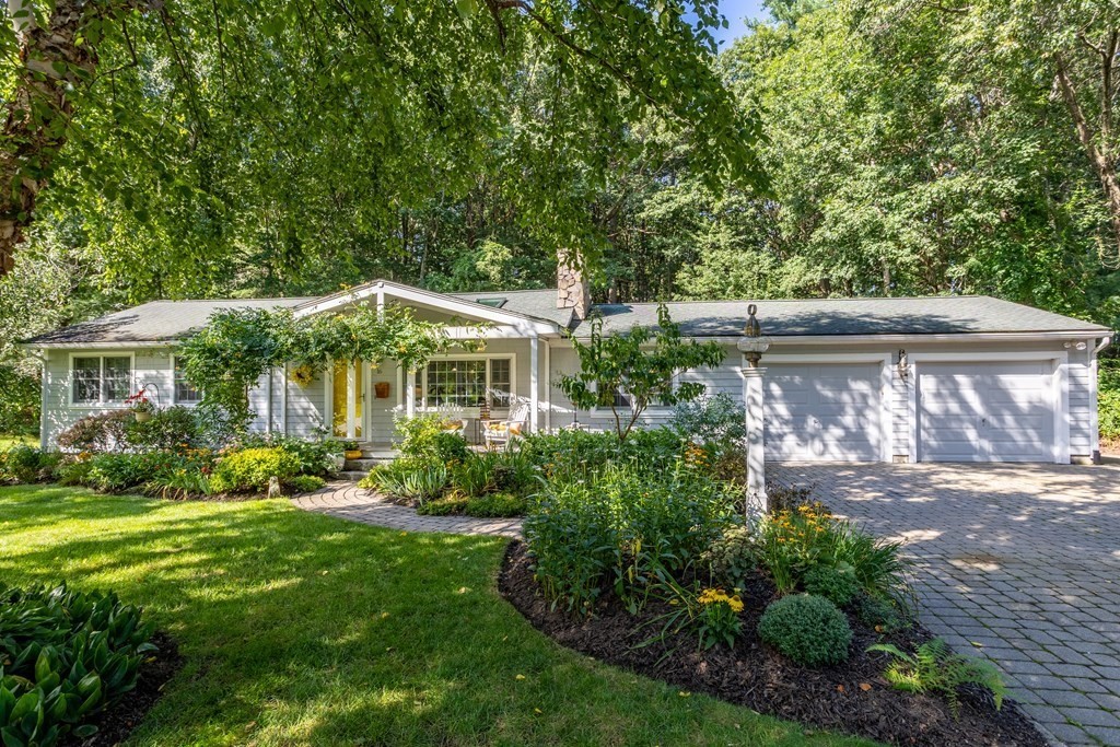 16 Castlewood Dr, Chelmsford, MA 01863 MLS 73156110 Coldwell Banker