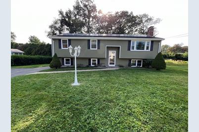 24 Harding St, Milford, MA 01757 - Photo 1