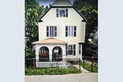 22 Whitman St, Boston, MA 02124 - Photo 1