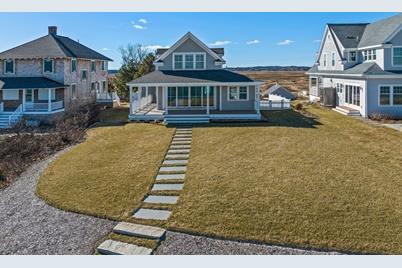 61 Gurnet Rd, Duxbury, MA 02332 - Photo 1