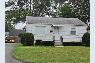 159 Middle St, Springfield, MA 01104 - Photo 1