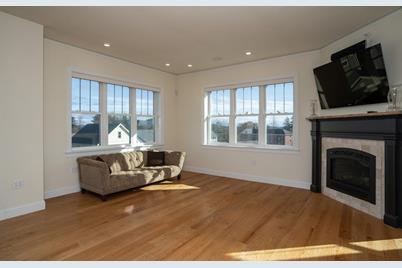 73 Village Hill Rd #3S, Northampton, MA 01060 - Photo 1