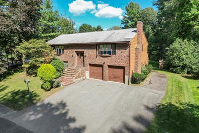 71 Carter Rd, Lynnfield, MA 01940 - Photo 1