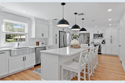 72 Gray St, North Andover, MA 01845 - Photo 1