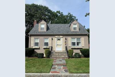 670 Valentine St, Fall River, MA 02720 - Photo 1