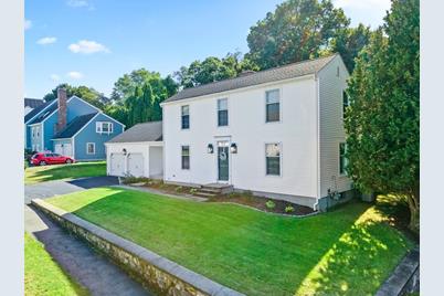 9 Bailin Dr, Worcester, MA 01604 - Photo 1