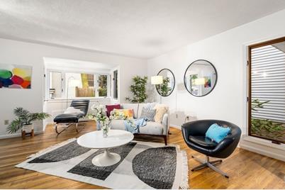 109 Centre St #B, Brookline, MA 02446 - Photo 1