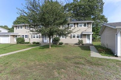 138 Woodbridge Rd #138, Chicopee, MA 01022 - Photo 1