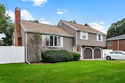 244 Linden St, Waltham, MA 02452 - Photo 1