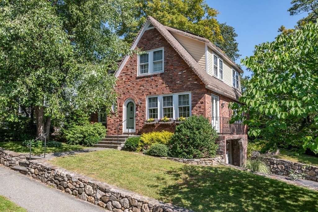 120 Crest Rd, Wellesley, MA 02482 MLS 73164273 Coldwell Banker