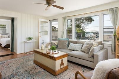 14 Gray St, Wareham, MA 02532 - Photo 1