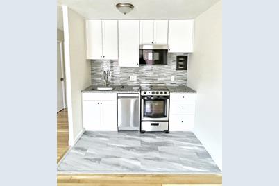 1027 Commonwealth Ave #16, Boston, MA 02215 - Photo 1