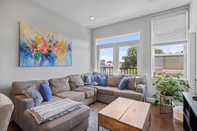 170 W Broadway #406, Boston, MA 02127 - Photo 1