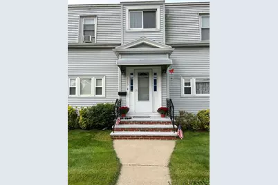 555 Beech St, Boston, MA 02131 - Photo 1