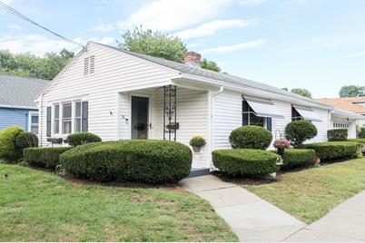 76 Embury St, Springfield, MA 01109 - Photo 1