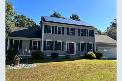 318 Fisher Rd, Dartmouth, MA 02747 - Photo 1