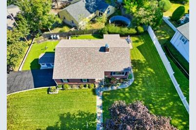 50 Boston Rock Road, Melrose, MA 02176 - Photo 1