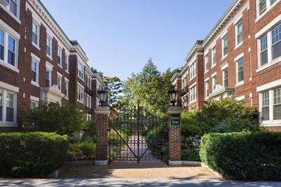 4 Bradford Terrace #4, Brookline, MA 02446 - Photo 1