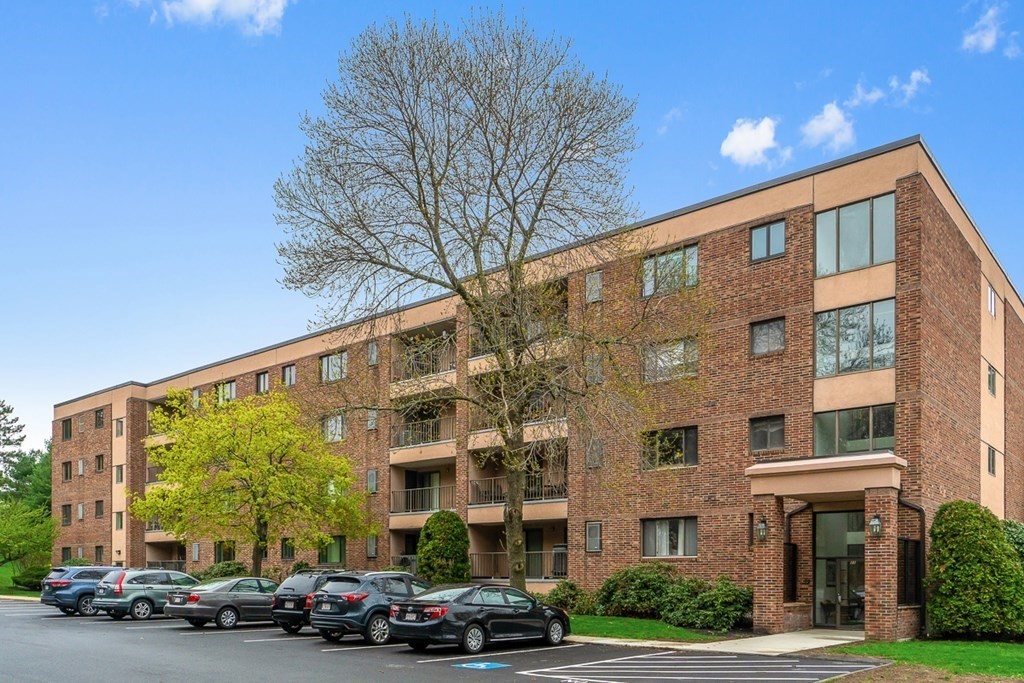 11 Ledgewood Way 7, Peabody, MA 01960 MLS 73167906 Coldwell Banker